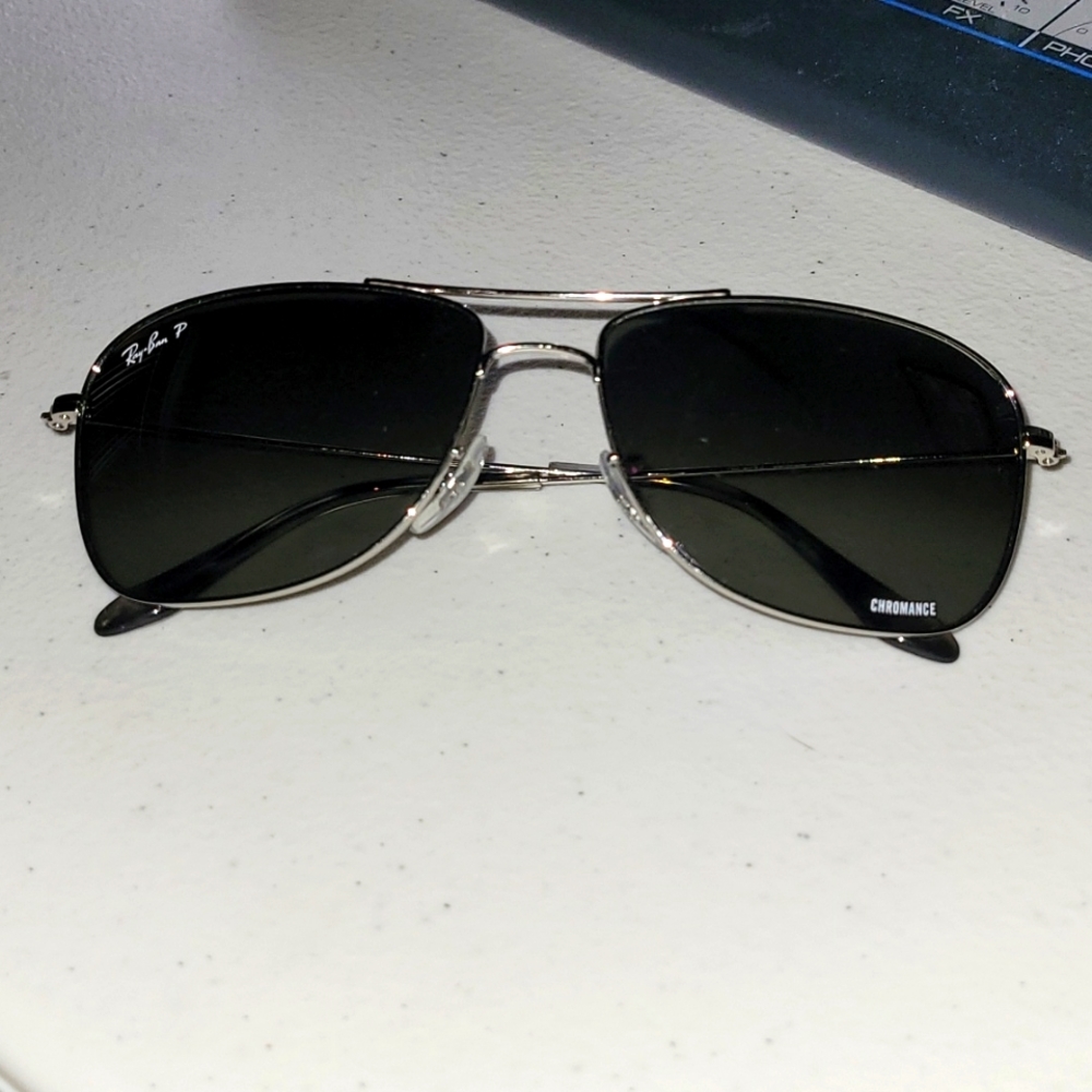 Ray-Ban  RB3543